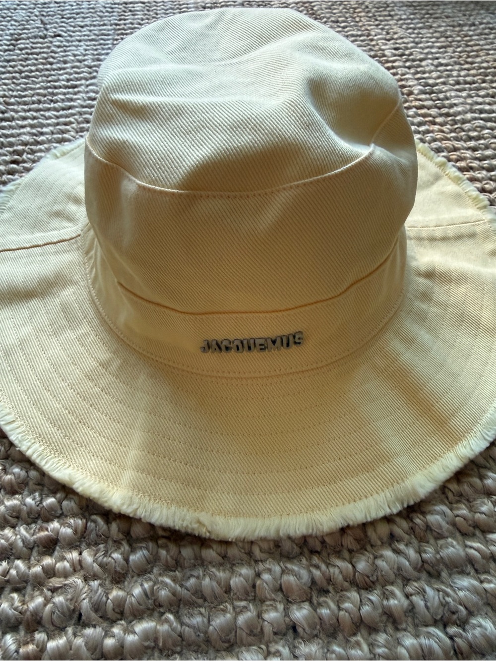 NWT JACQUEMUS Yellow 'The Artichaut' Bucket Hat